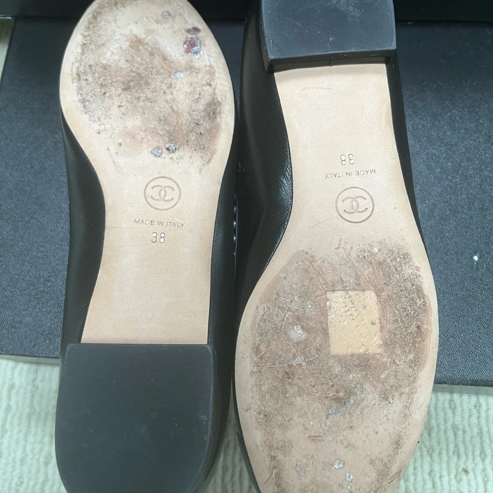 🔴Authentic CHANEL Women's Black & Navy Leather Ballet Flats with Pearl🔴